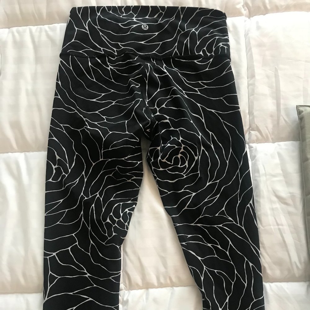 Lululemon Wunder Under Leggings - 28 inch